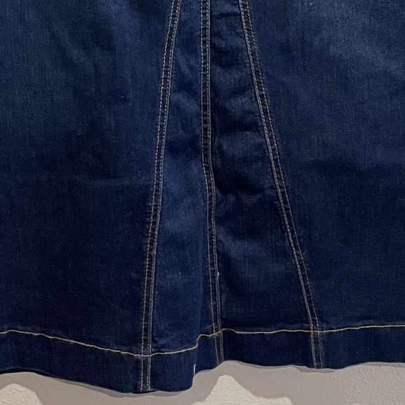 NEW Fashion 2 Love A-Line Long Denim Jean Skirt Medium NWT - Picture 3 of 8